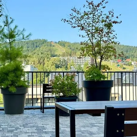 Art & Sunski Z Garazem Podziemnym