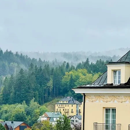 Art & Sunski Z Garazem Podziemnym קריניצה זדרוי