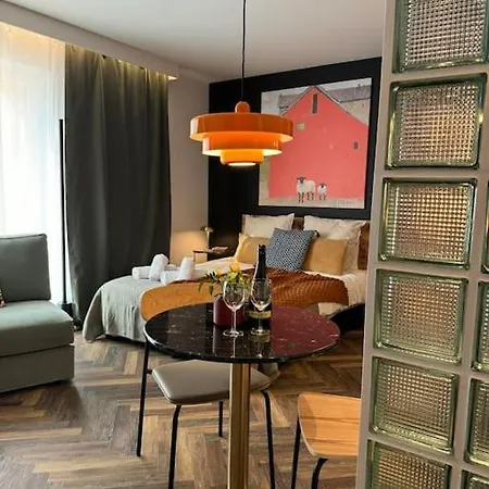 Art & Sunski Z Garazem Podziemnym